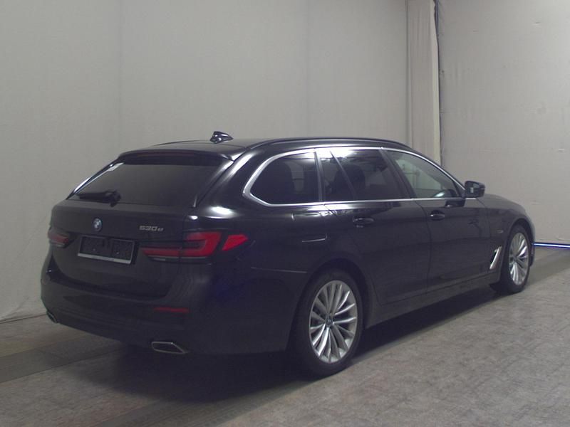 Gebraucht BMW 530e 292 PS (214 kW) 2021 Schwarz Kombi