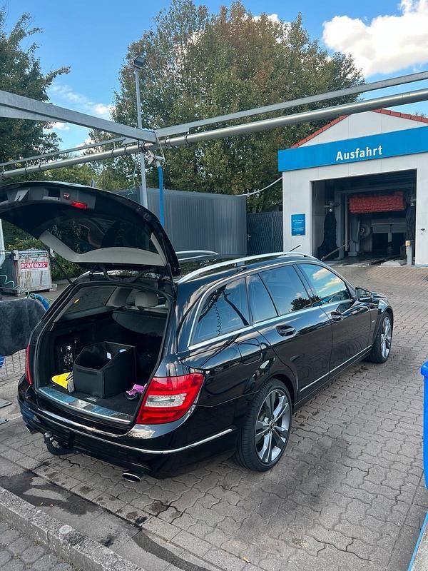 Gebraucht Mercedes C300 231 PS (169 kW) 2012 Beige Kombi