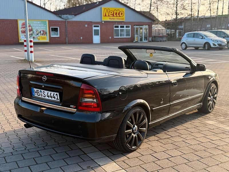 Gebraucht Opel Astra Cabriolet 149 PS (109 kW) 2005 Schwarz Cabrio