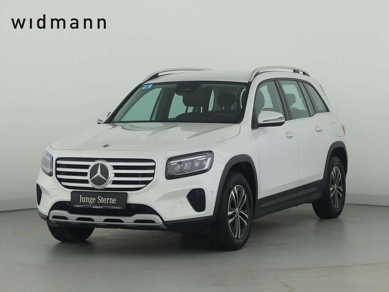 Digitalweiß Gebraucht 2024 Mercedes GLB180 SUV | 34.850 € (Etwas zu teuer) - Bild 1/4