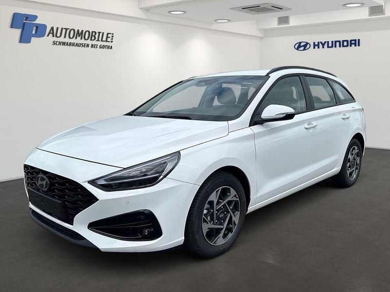 Weiß Neu 2024 Hyundai i30 Edition Limousine | 21.490 € (Guter Preis) - Bild 1/4