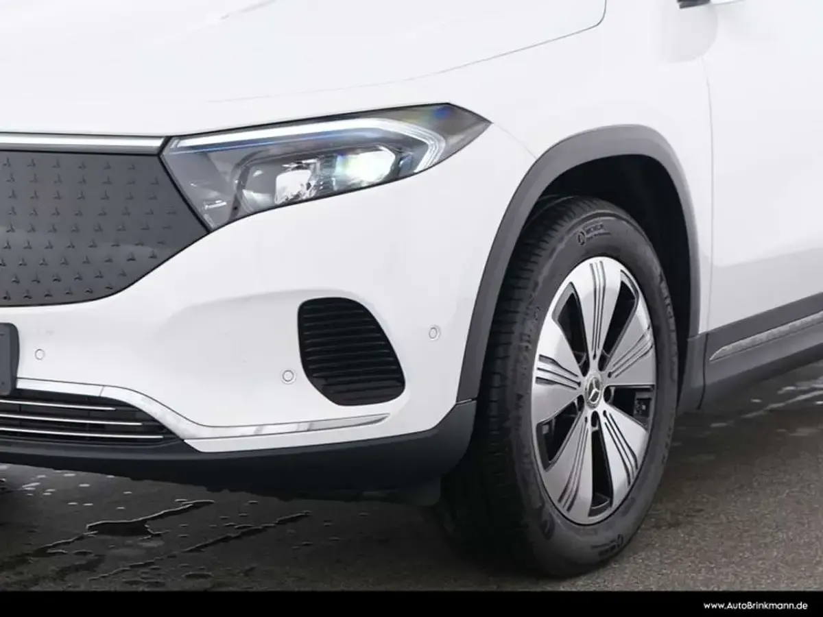 Gebraucht Mercedes EQA250+ Advanced 139 kW (190 PS) 2025 Unilack polarweiß SUV