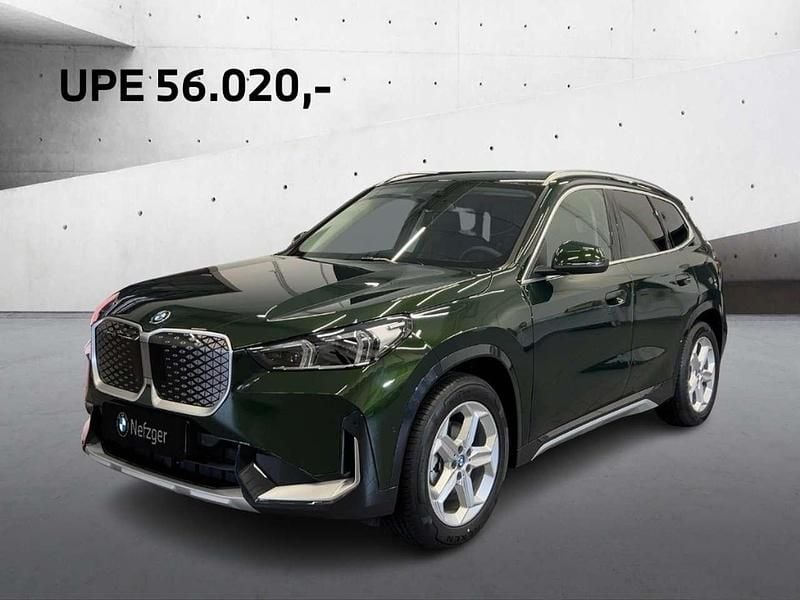 Sanremo green metallic Neu 2025 BMW iX1 SUV | 46.707 € (Superpreis) - Bild 1/4