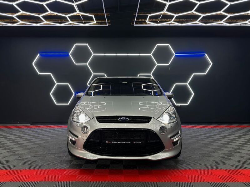Gebraucht Ford S-MAX Titanium S 200 PS (147 kW) 2011 Silber Van / Kleinbus