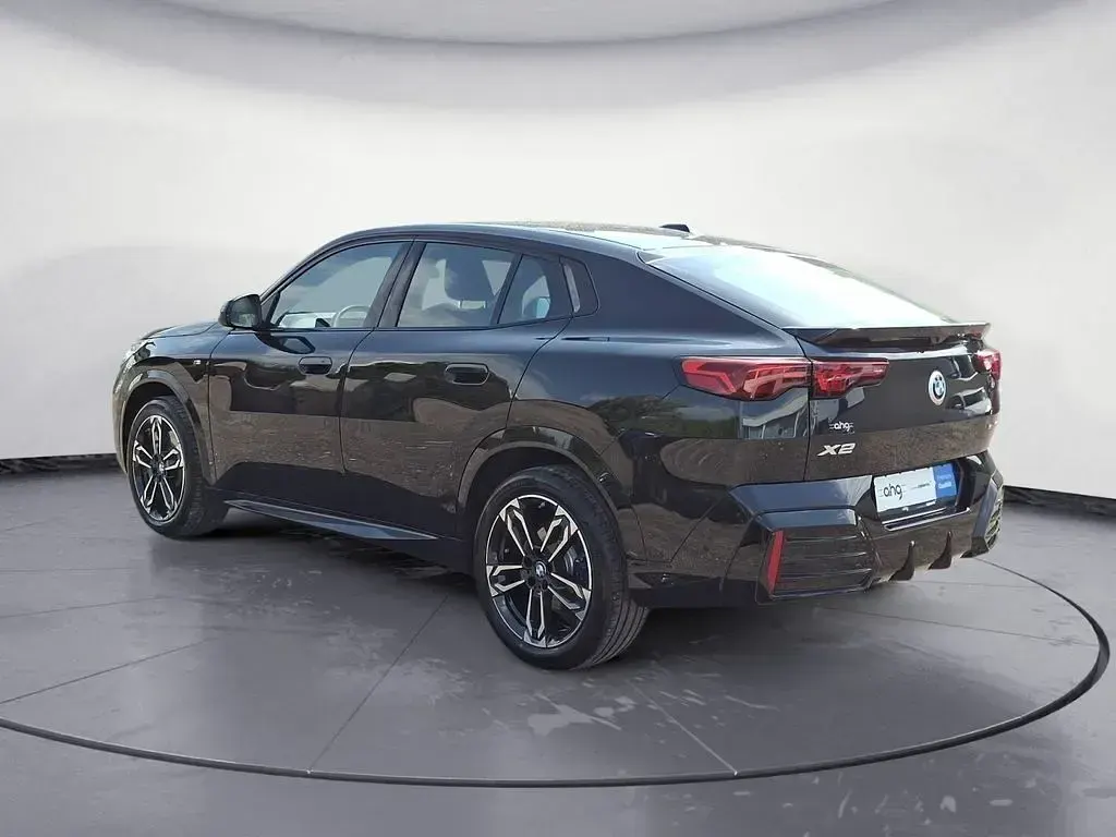 Gebraucht BMW X2 M Sport 170 PS (125 kW) 2025 Schwarz SUV