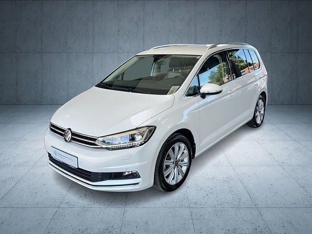 Weiß Gebraucht 2024 VW Touran Highline Van / Kleinbus | 34.478 € (Fairer Preis) - Bild 1/4