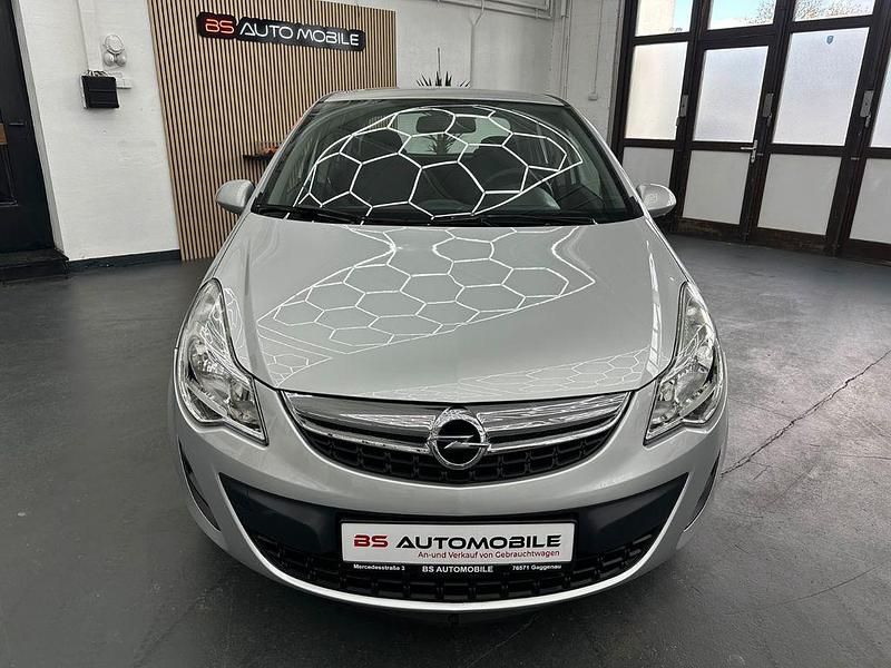 Gebraucht Opel Corsa Edition 87 PS (63 kW) 2012 Silber Kleinwagen