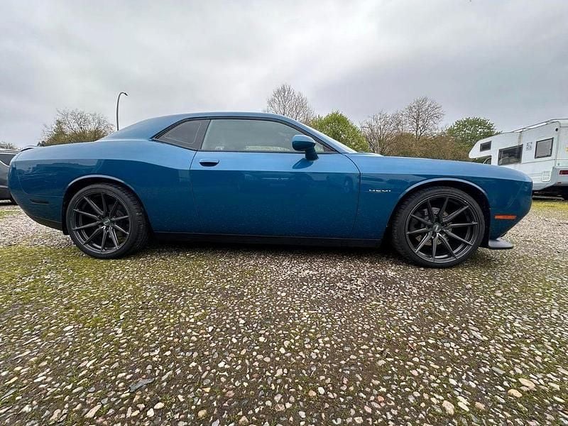 Frostbite blue Gebraucht 2020 Dodge Challenger Coupé | 39.999 € - Bild 1/4