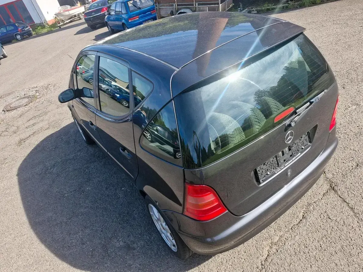 Gebraucht Mercedes A160 Avantgarde 105 PS (77 kW) 2001 Schwarz Limousine