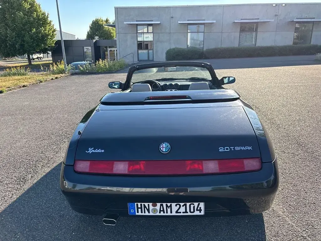 Gebraucht Alfa Romeo Spider 150 PS (110 kW) 2000 Schwarz Cabrio
