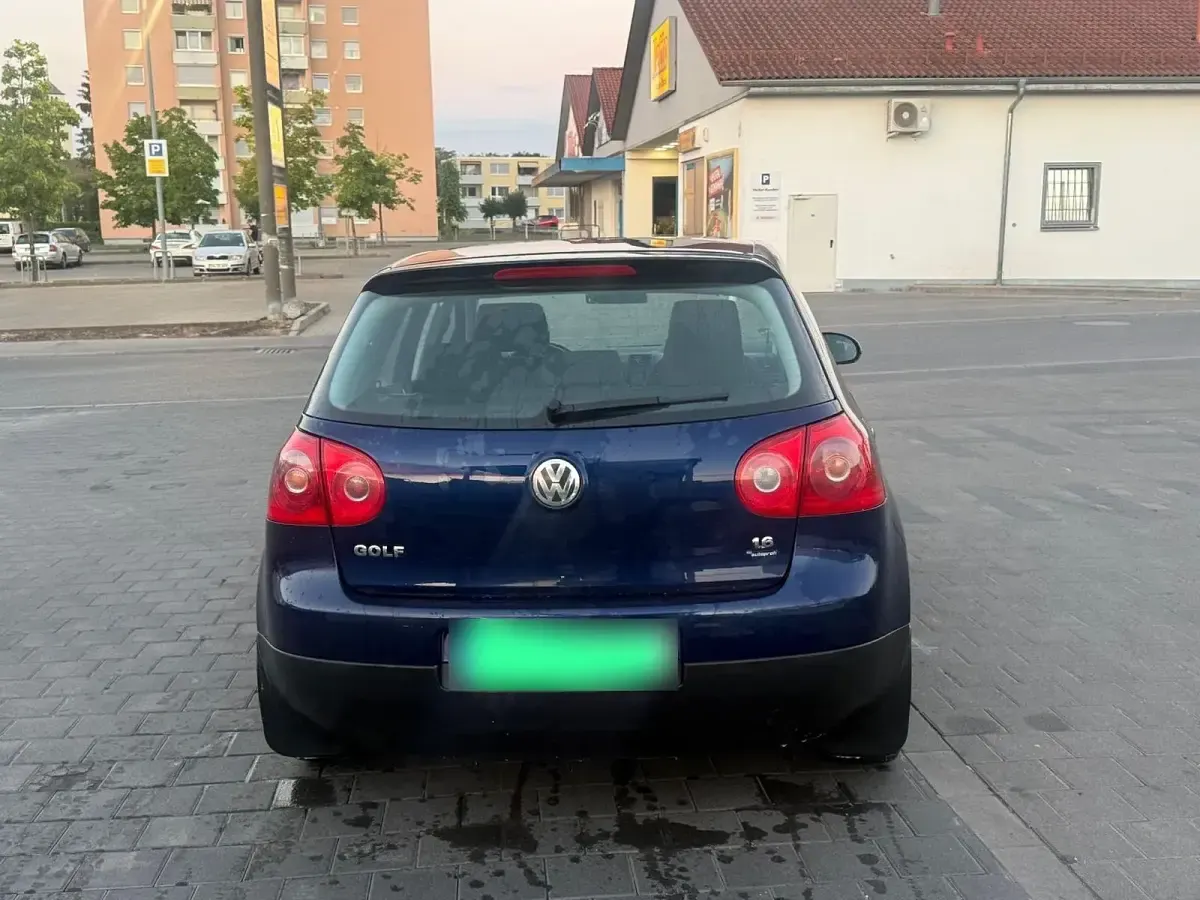 Gebraucht VW Golf IV 115 PS (84 kW) 2005 Blau Limousine
