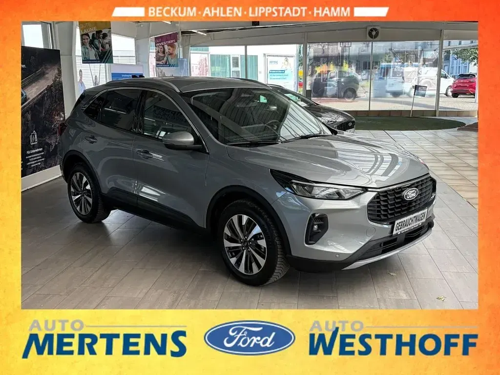 Gebraucht Ford Kuga Titanium 179 PS (131 kW) 2024 Silber SUV