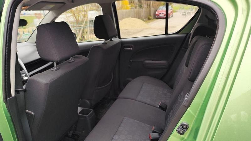 Usado Suzuki Splash Basic 65 HP (47 kW) 2008 Verde Citadino