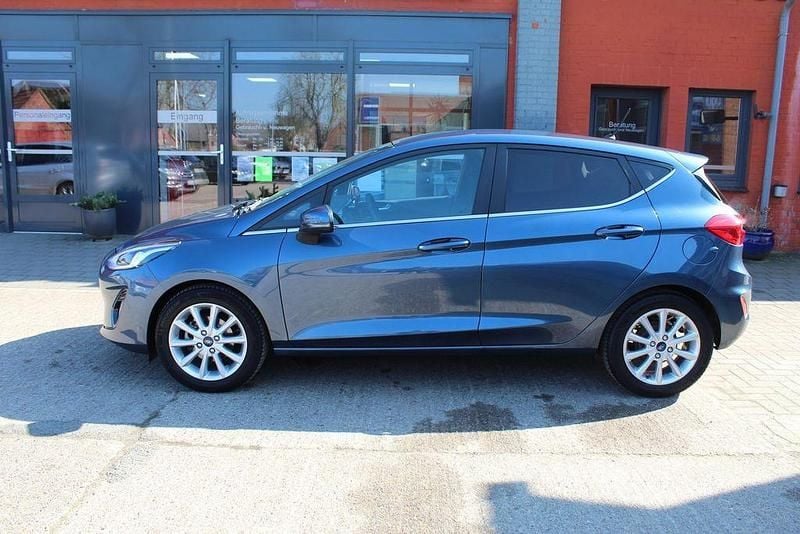 Gebraucht Ford Fiesta Titanium 101 PS (74 kW) 2019 Blau Kleinwagen