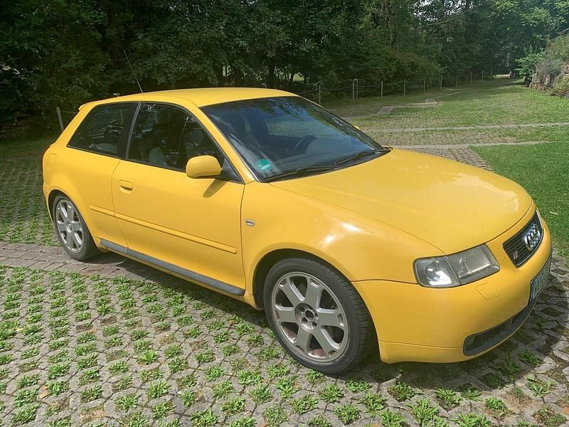 Gebraucht Audi S3 209 PS (153 kW) 1999 Gelb Kleinwagen