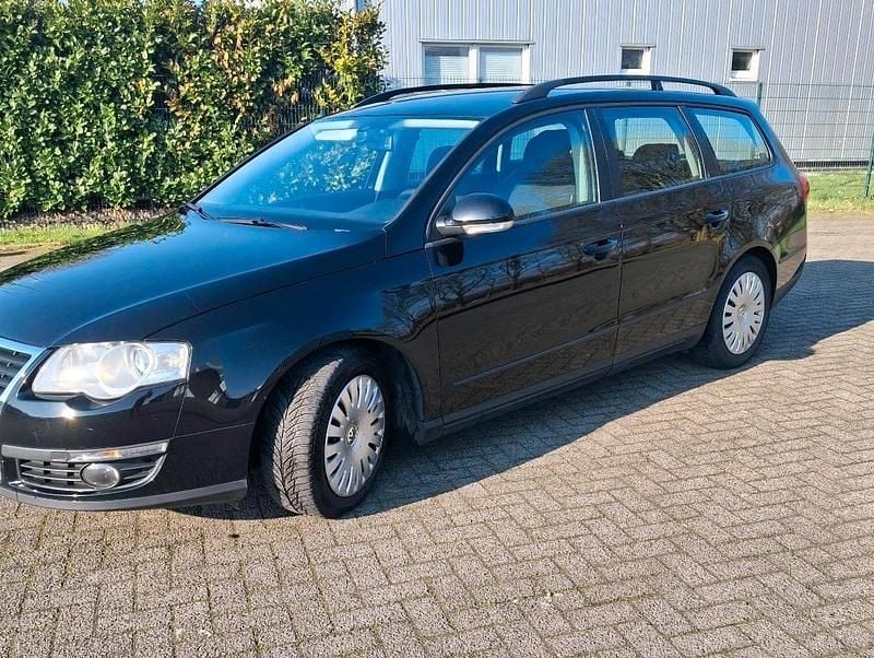Gebraucht VW Passat 140 PS (102 kW) 2010 Kombi