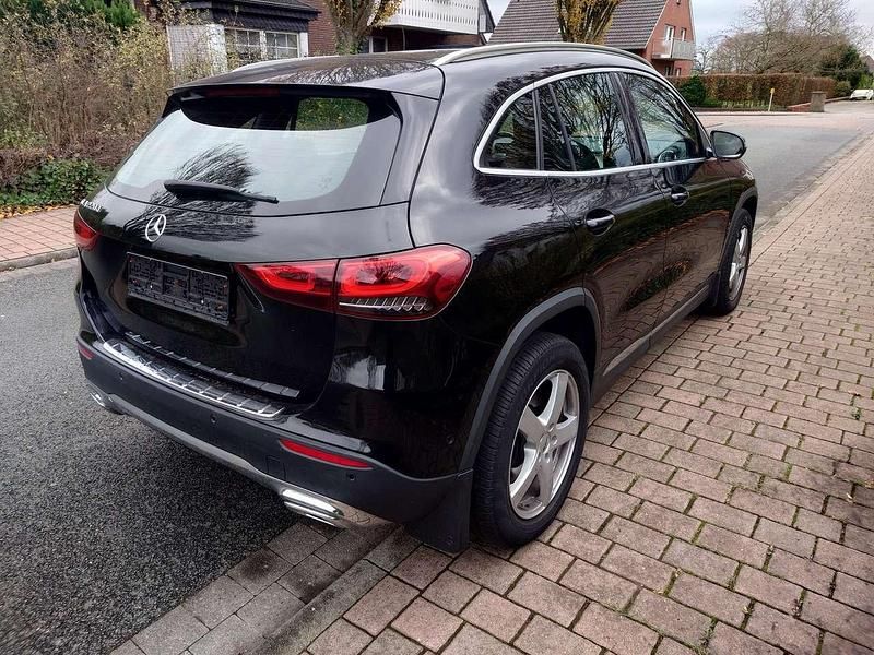 Gebraucht Mercedes GLA220 Progressive 190 PS (139 kW) 2020 Schwarz SUV