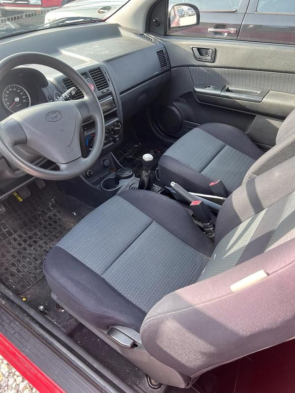 Gebraucht Hyundai Getz 60 PS (44 kW) 2006 Rot Kleinwagen