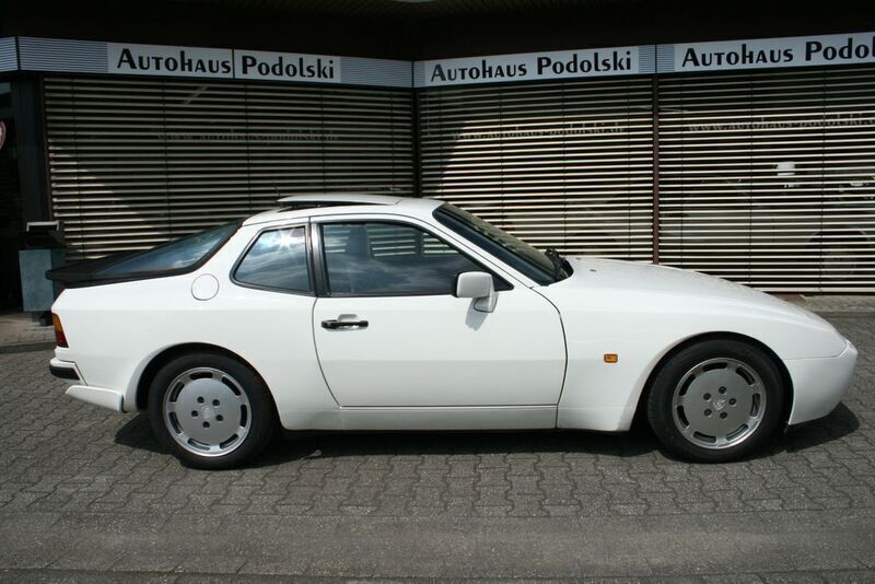 Alpinweiß Gebraucht 1987 Porsche 944 Turbo Coupé | 39.944 € - Bild 1/4