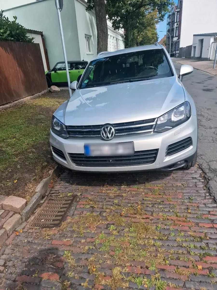 Gebraucht VW Touareg 245 PS (180 kW) 2013 Silber SUV