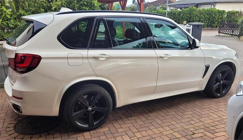 Gebraucht BMW X5 313 PS (230 kW) 2014 Weiß SUV