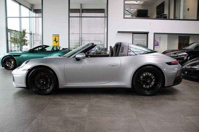 Neu Porsche 911 541 PS (397 kW) 2025 Silber Cabrio