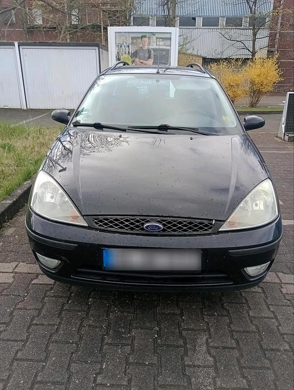 Usata Ford Focus 116 CV (85 kW) 2004 Nero Berlina