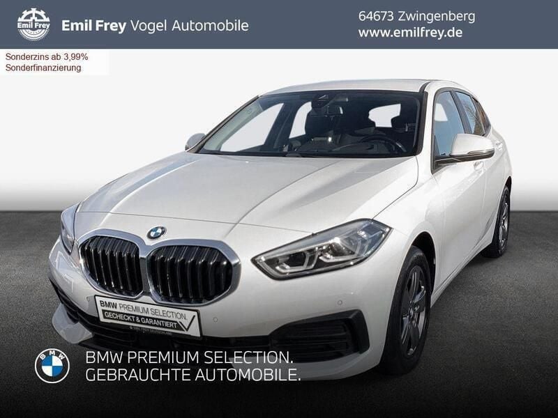 Alpinweiß Gebraucht 2021 BMW 118 Advantage Kleinwagen | 17.990 € (Guter Preis) - Bild 1/3
