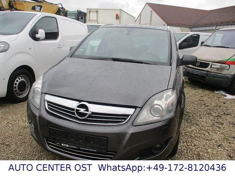 Gebraucht Opel Zafira Edition 120 PS (88 kW) 2010 Van / Kleinbus