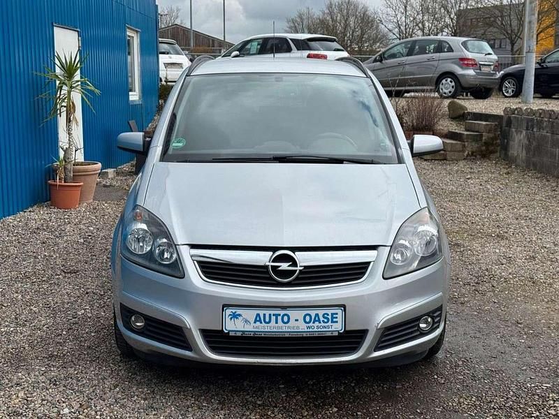 Gebraucht Opel Zafira Edition 105 PS (77 kW) 2005 Silber Van / Kleinbus