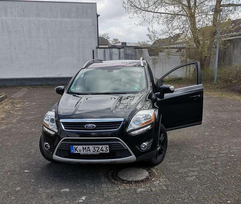 Schwarz Gebraucht 2011 Ford Kuga Titanium SUV | 7.000 € (Guter Preis) - Bild 1/4