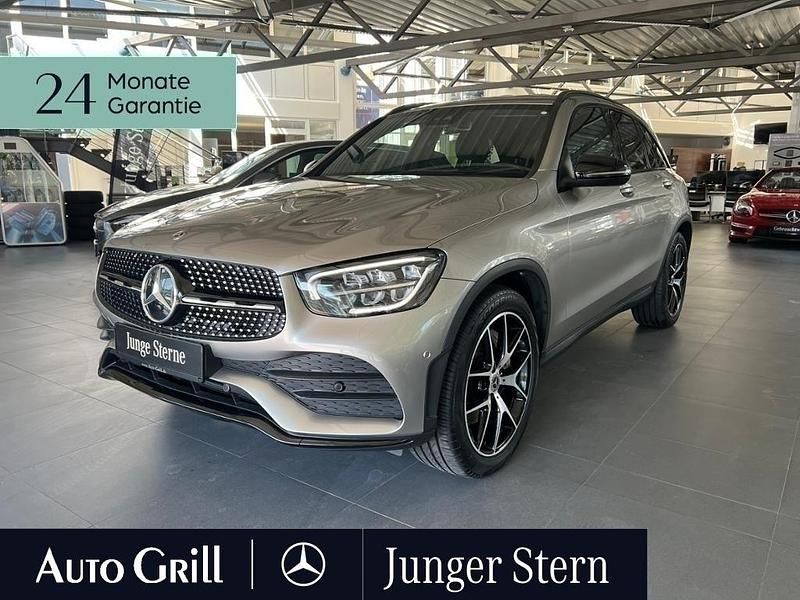 Mojavesilber Gebraucht 2019 Mercedes GLC200 AMG SUV | 35.970 € (Fairer Preis) - Bild 1/4
