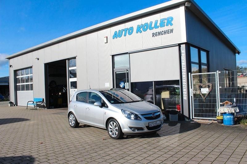 Silber Gebraucht 2010 Opel Corsa Edition Kleinwagen | 7.990 € (Teuer) - Bild 1/4