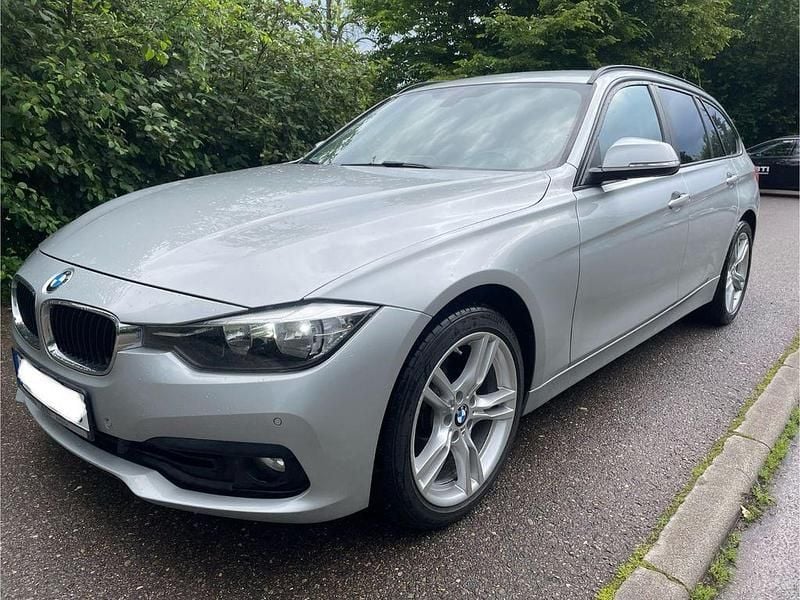 Silber Gebraucht 2016 BMW 318 Kombi | 9.750 € (Superpreis) - Bild 1/4