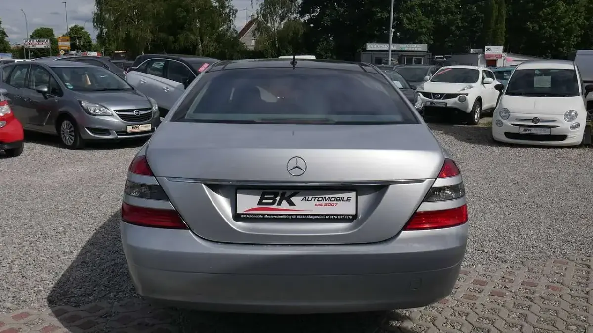 Gebraucht Mercedes S500 387 PS (284 kW) 2006 Iridiumsilber Limousine