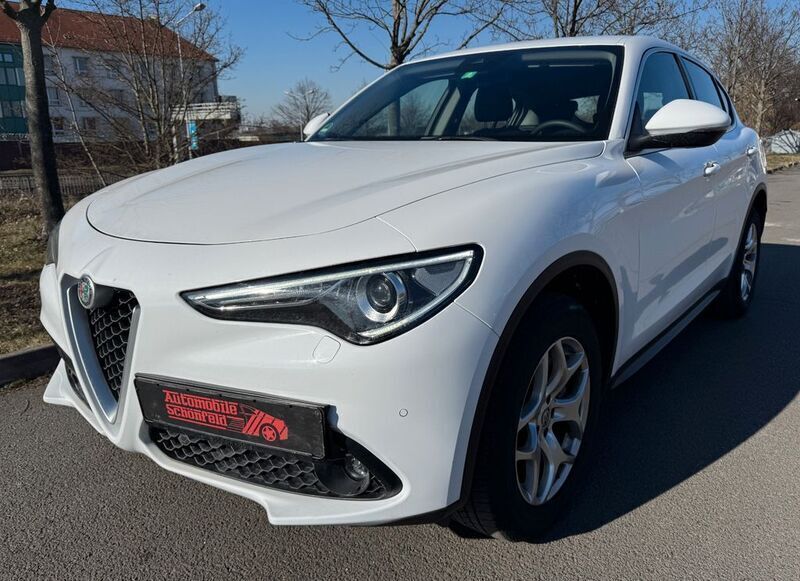 Colore esterno (bianco alfa, u Gebraucht 2019 Alfa Romeo Stelvio Lusso SUV | 23.900 € (Fairer Preis) - Bild 1/4