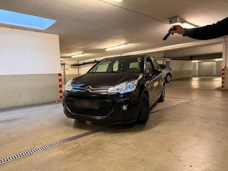 Gebraucht Citroën C3 83 PS (61 kW) 2016 Schwarz Kleinwagen