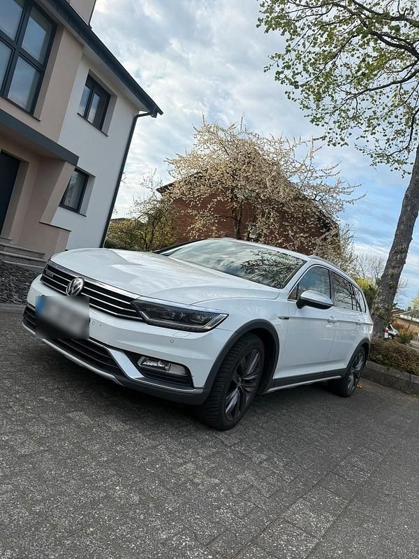 Gebraucht VW Passat Alltrack 190 PS (139 kW) 2015 Weiß Kombi