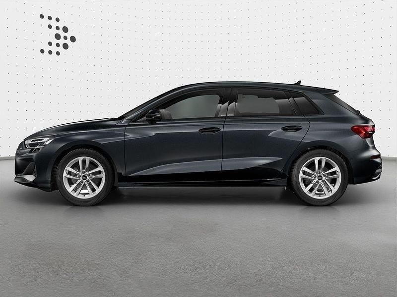 Gebraucht Audi A3 Advanced Plus 150 PS (110 kW) 2025 Grau Limousine