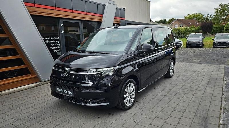 Second-hand VW Multivan R 150 CP (110 kW) 2024 Negru Monovolum