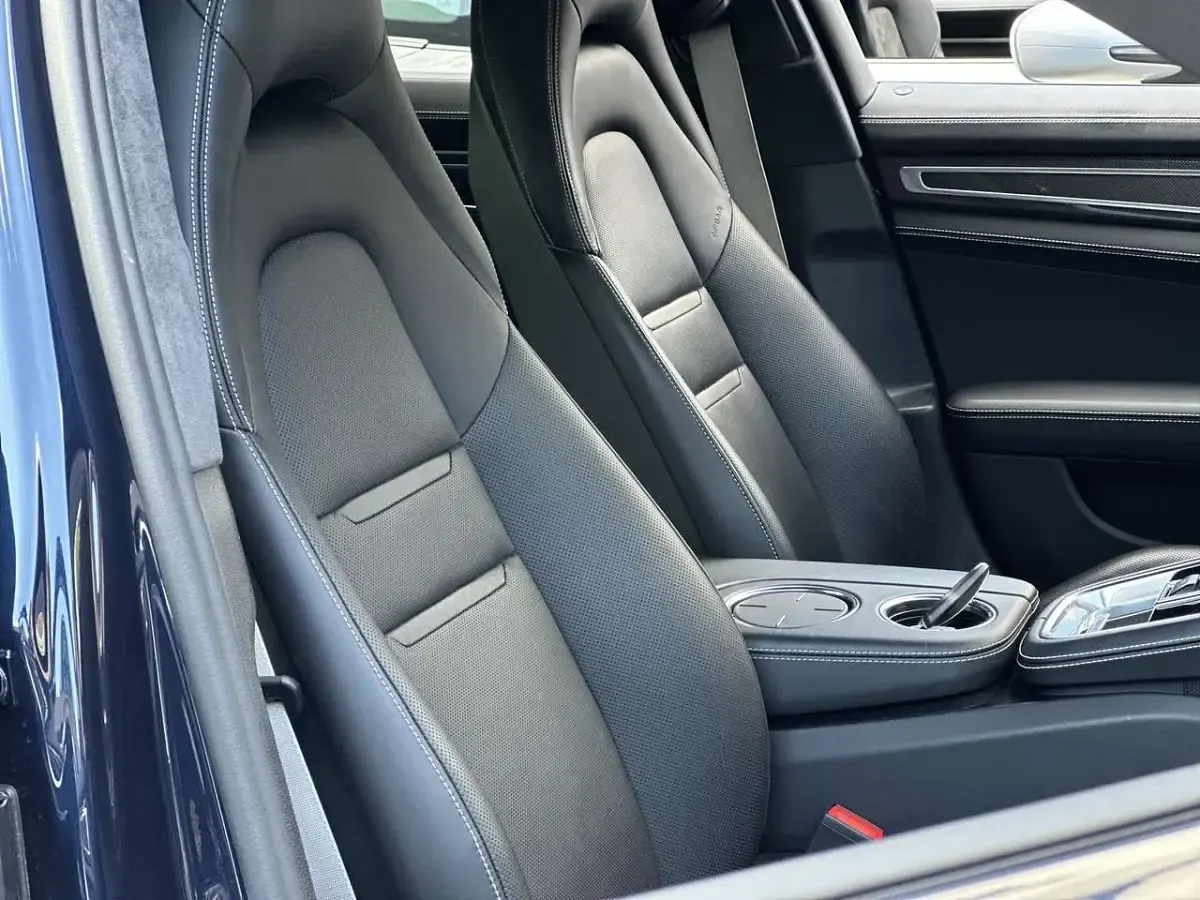 Gebraucht Porsche Panamera Turbo S E-Hybrid 680 PS (500 kW) 2018 Nachtblaumetallic Kleinwagen