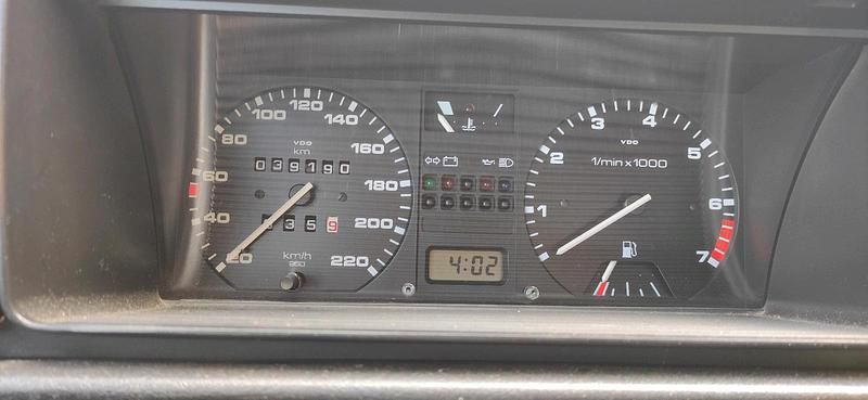 Rot Gebraucht 1989 VW Golf II Kleinwagen | 9.400 € - Bild 1/4