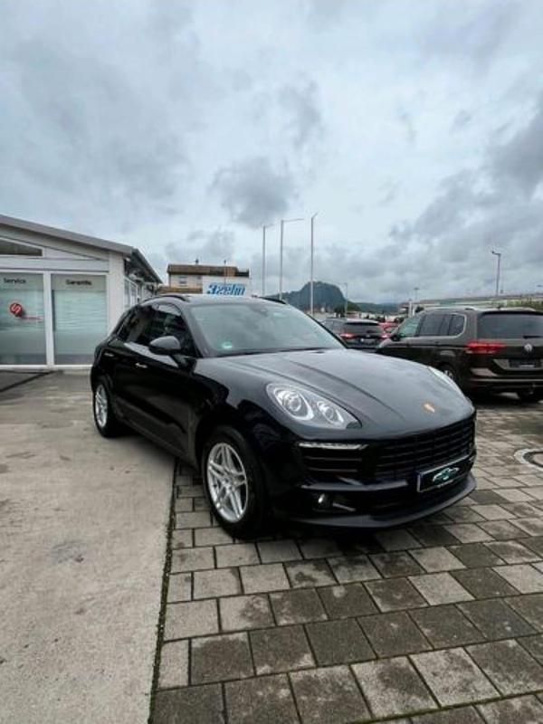 Schwarz Gebraucht 2016 Porsche Macan S SUV | 25.500 € (Fairer Preis) - Bild 1/4