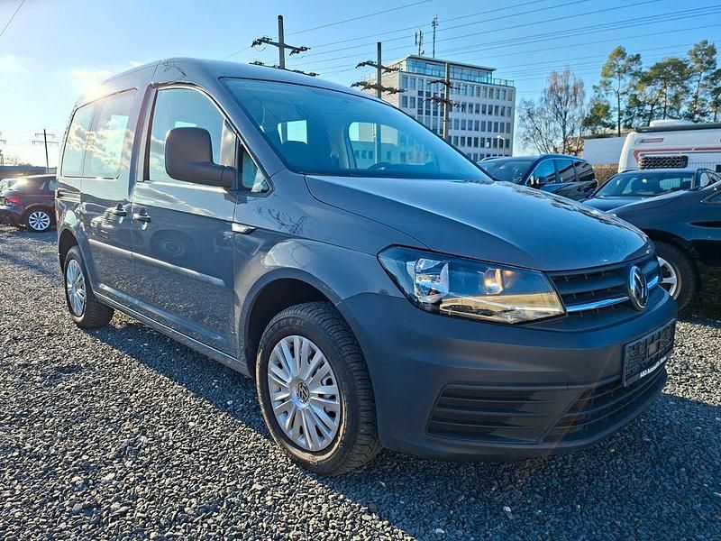Second-hand VW Caddy 102 CP (75 kW) 2017 Gri Monovolum