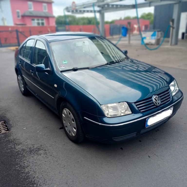 Grün Gebraucht 2005 VW Bora Pacific Limousine | 1.300 € (Guter Preis) - Bild 1/4