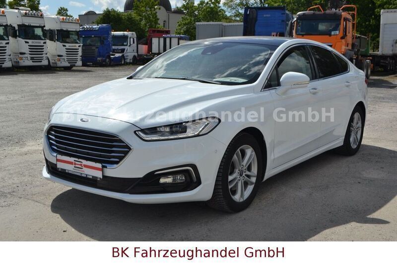 Weiß Gebraucht 2019 Ford Mondeo Titanium Limousine | 11.990 € (Fairer Preis) - Bild 1/4