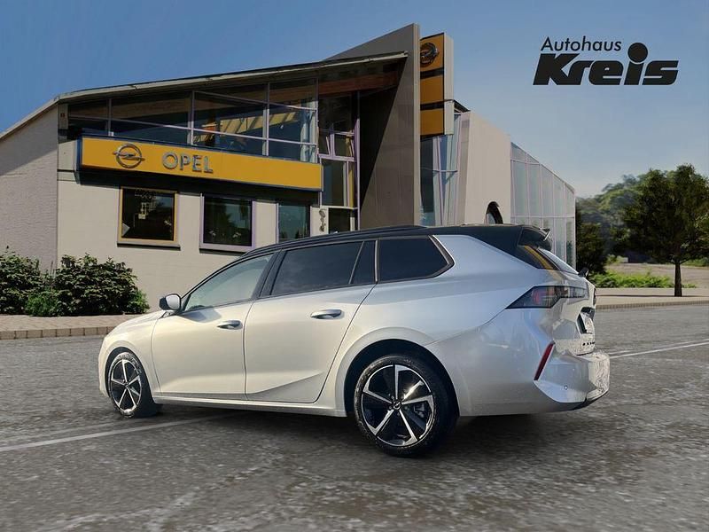 Neu Opel Astra 131 PS (96 kW) 2025 Silber Kombi
