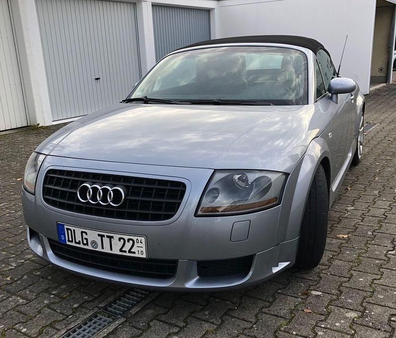Grau Gebraucht 2003 Audi TTS Sport Cabrio | 22.999 € - Bild 1/4