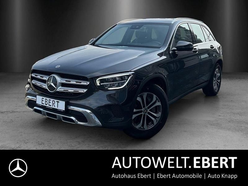 Grau Gebraucht 2020 Mercedes GLC220 Business SUV | 33.440 € (Fairer Preis) - Bild 1/4