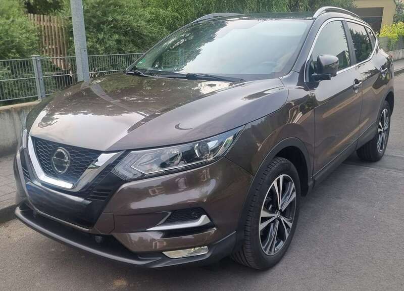 Braun Gebraucht 2018 Nissan Qashqai SUV | 14.990 € (Fairer Preis) - Bild 1/4